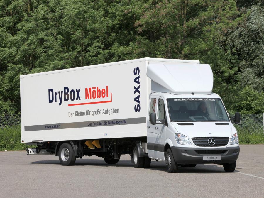  Mercedes-Benz Sprinter Double Cab Tractor 2006 года  (фото 4 из 5)